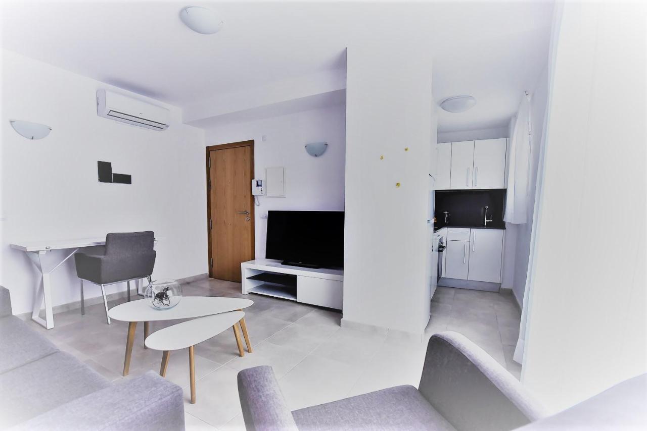 Sal Mar Suites Santa Eularia des Riu Zewnętrze zdjęcie