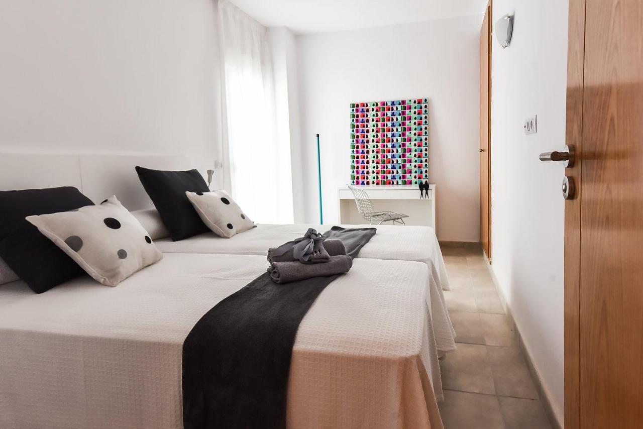 Sal Mar Suites Santa Eularia des Riu Zewnętrze zdjęcie
