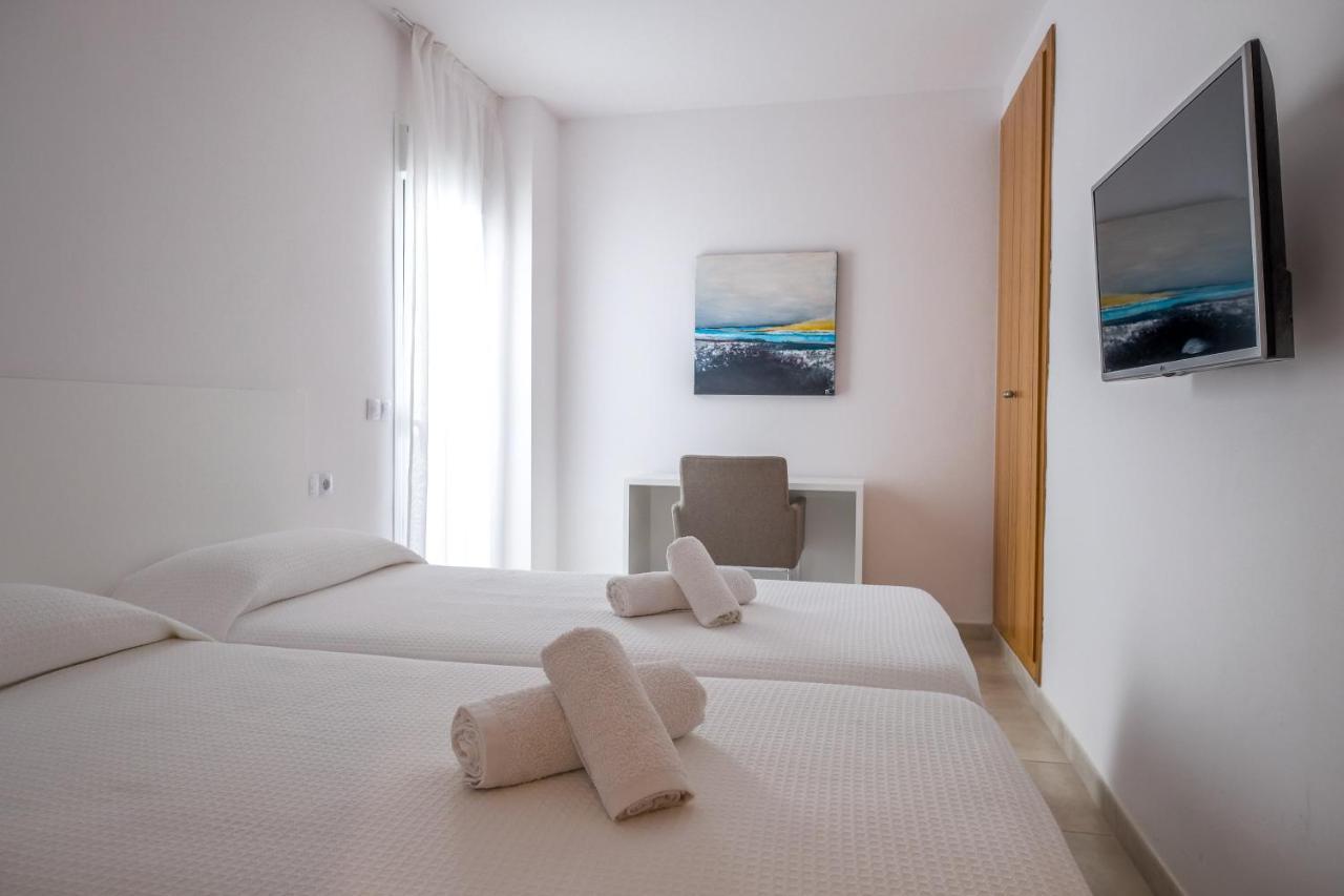 Sal Mar Suites Santa Eularia des Riu Zewnętrze zdjęcie