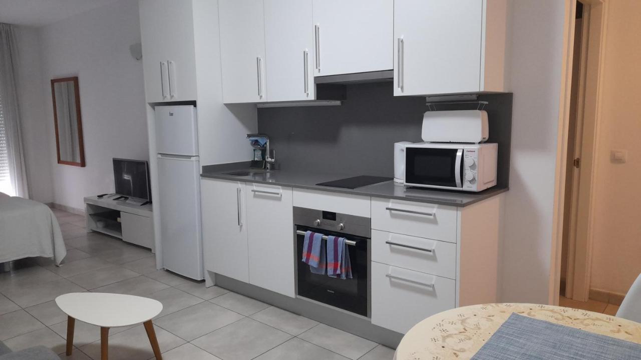 Sal Mar Suites Santa Eularia des Riu Zewnętrze zdjęcie