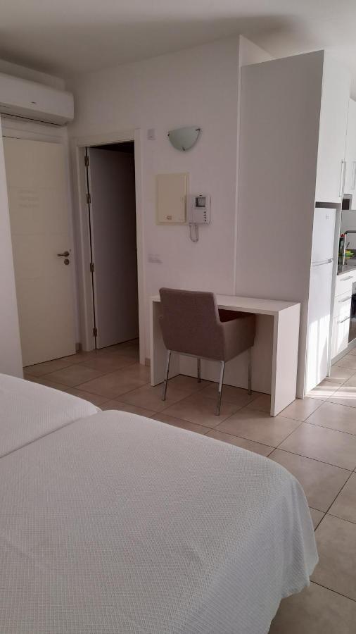 Sal Mar Suites Santa Eularia des Riu Zewnętrze zdjęcie